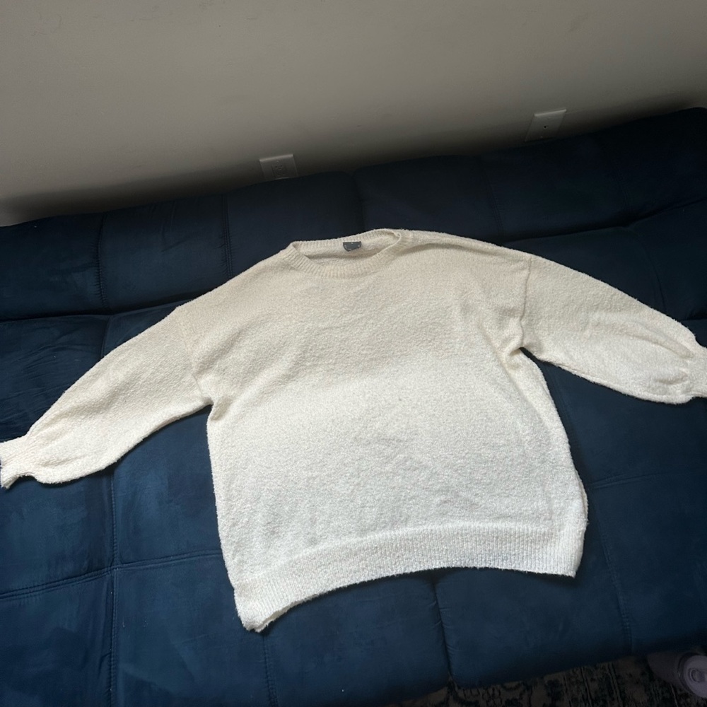 ARULA Cream Crewneck Sweater Classic Knit